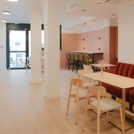 Pop 2night Paris - Self Check-in Hotel