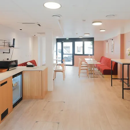 Pop 2night Paris - Self Check-in Hotel