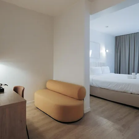 Pop 2night Paris - Self Check-in Hotel