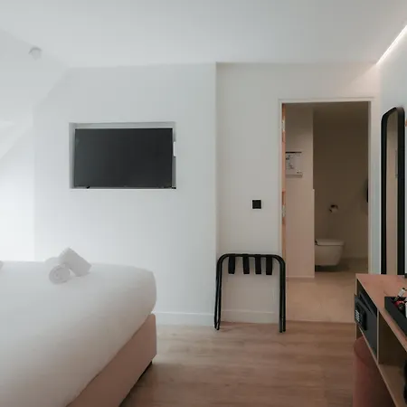 Pop 2night Paris - Self Check-in Hotel