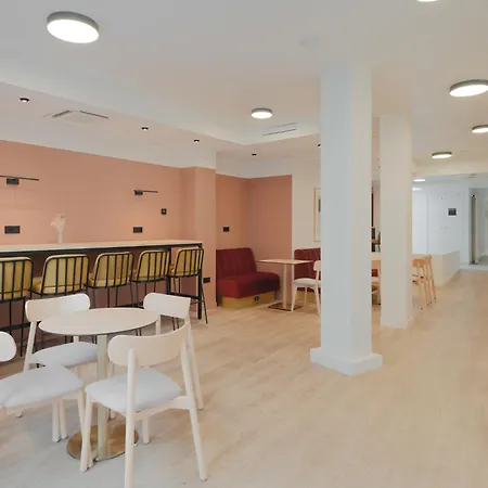 Pop 2night Paris - Self Check-in Hotel 4*
